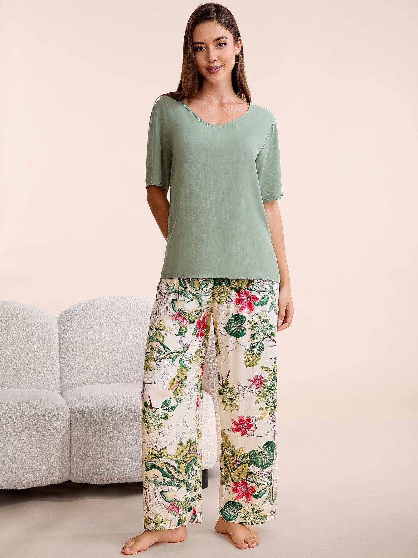 Smilooen Womens Pajama Sets 2 Piece Outfits for Women Summer Floral Print Sleepwear