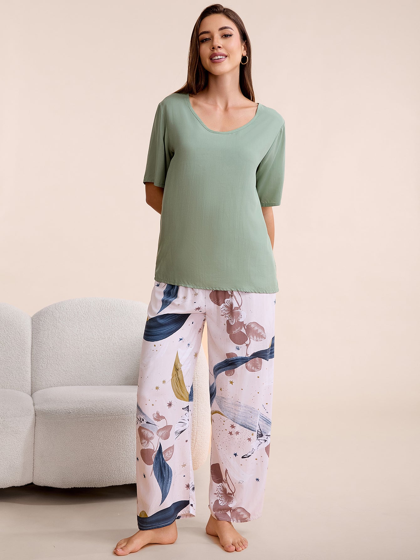 Smilooen Womens Pajama Sets 2 Piece Outfits for Women Summer Floral Print Sleepwear
